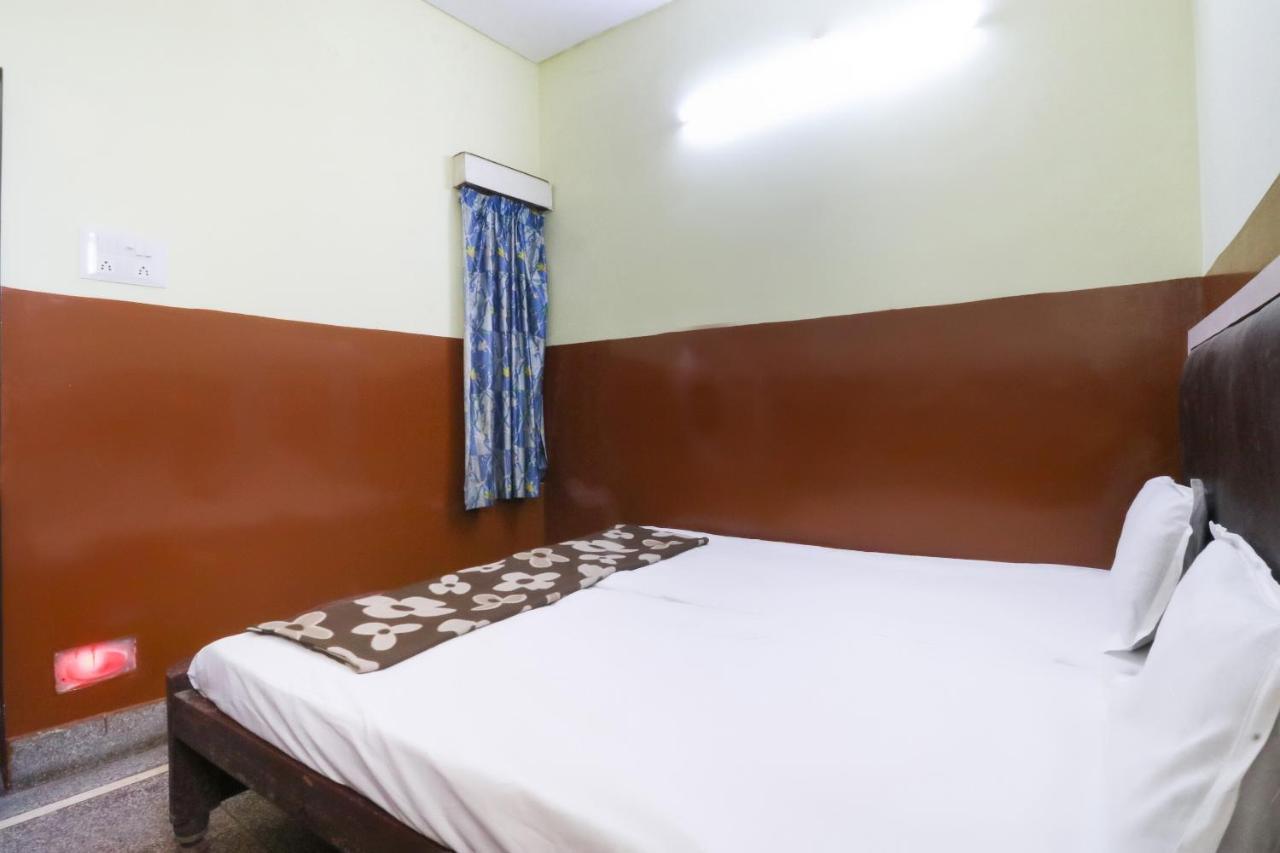 Spot On Hotel Monu Rāipur エクステリア 写真