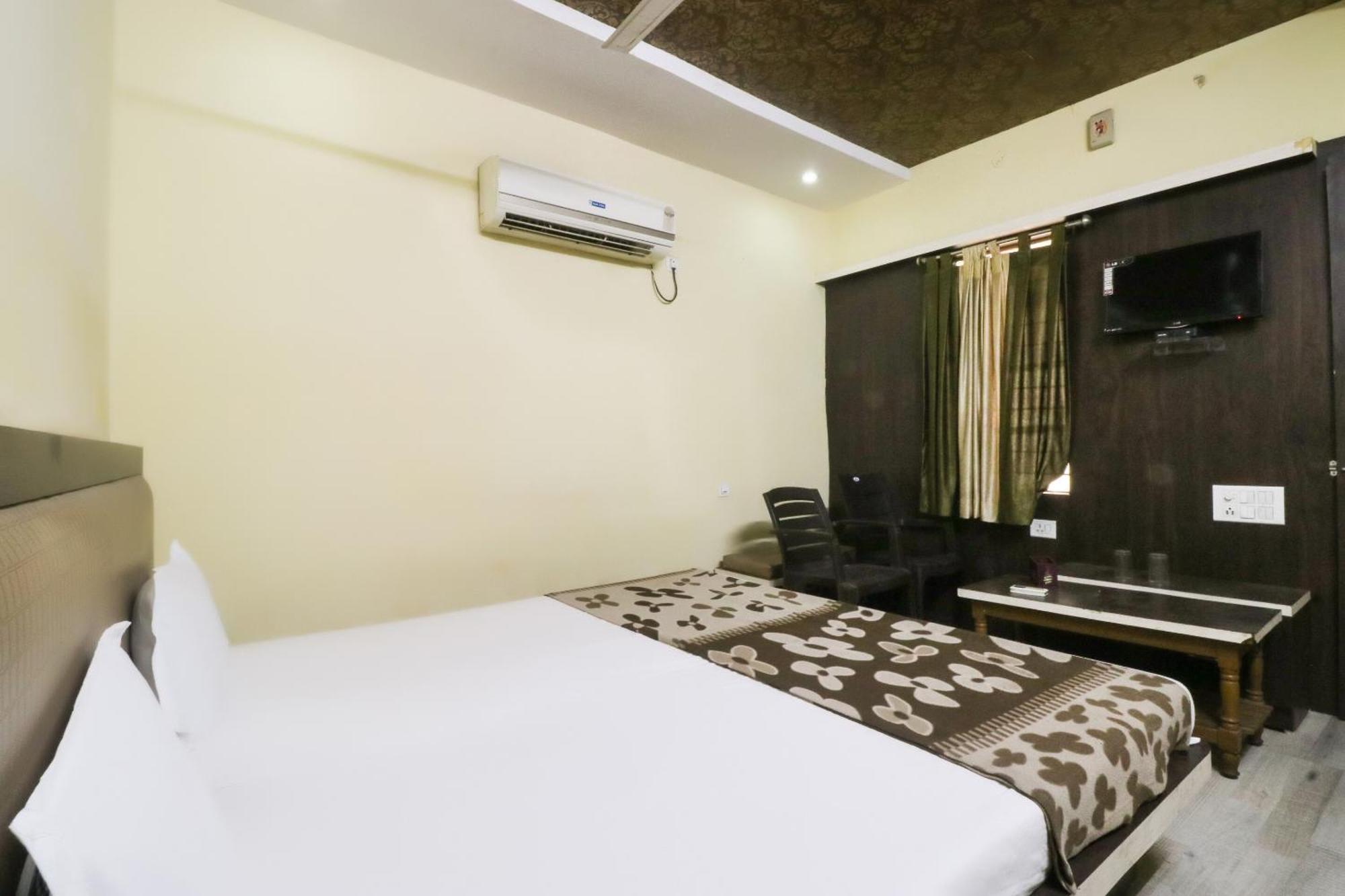 Spot On Hotel Monu Rāipur エクステリア 写真